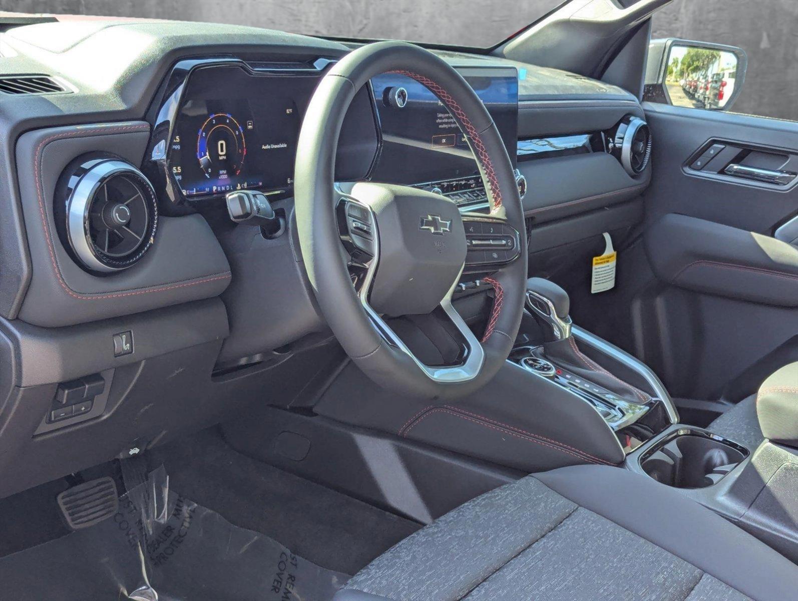 2025 Chevrolet Colorado Vehicle Photo in GREENACRES, FL 33463-3207
