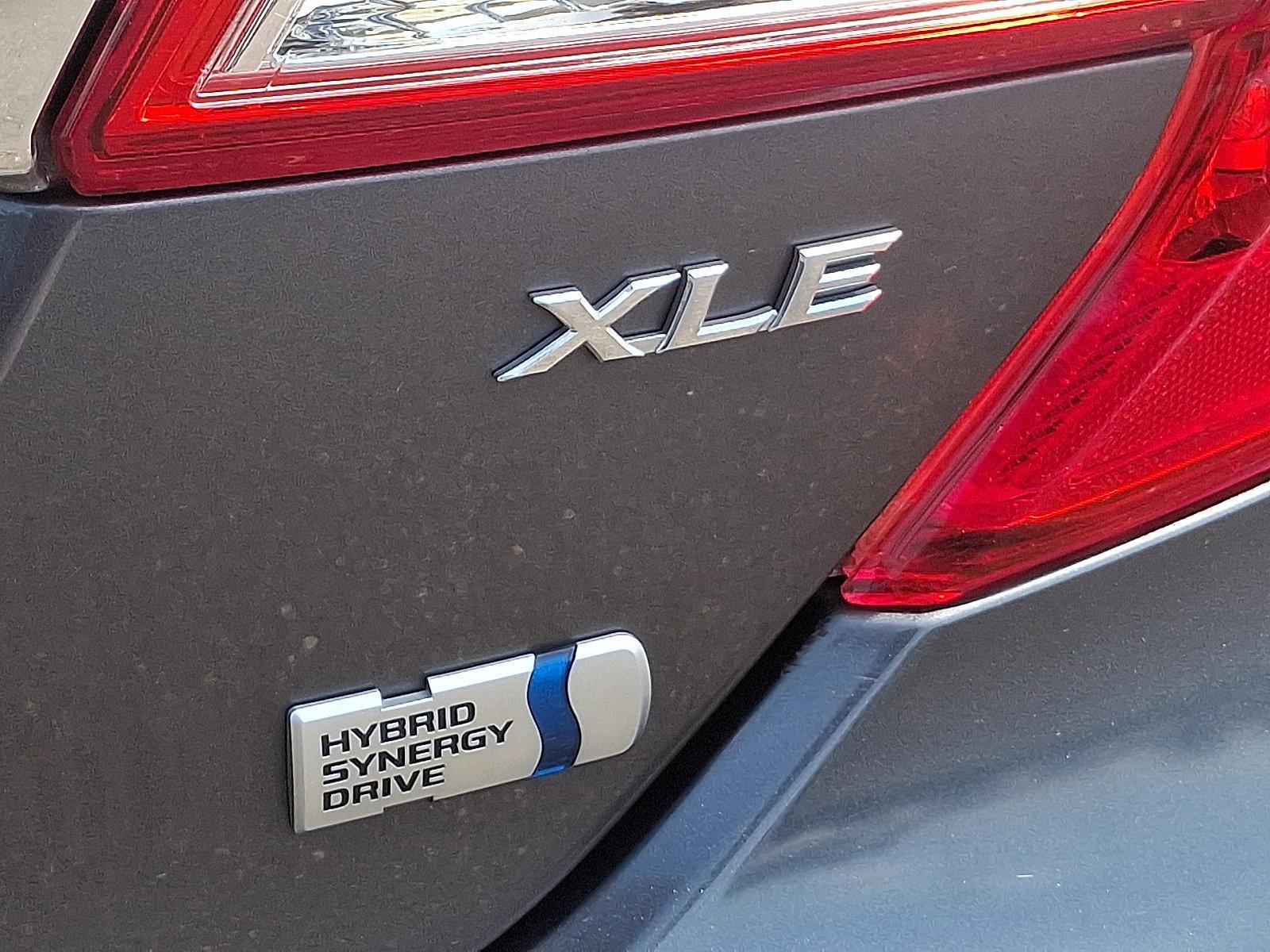 2013 Toyota Camry Hybrid Vehicle Photo in Trevose, PA 19053