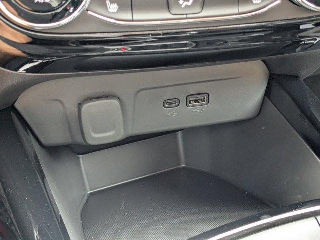 2025 Chevrolet Trax Vehicle Photo in BRUNSWICK, GA 31525-1881