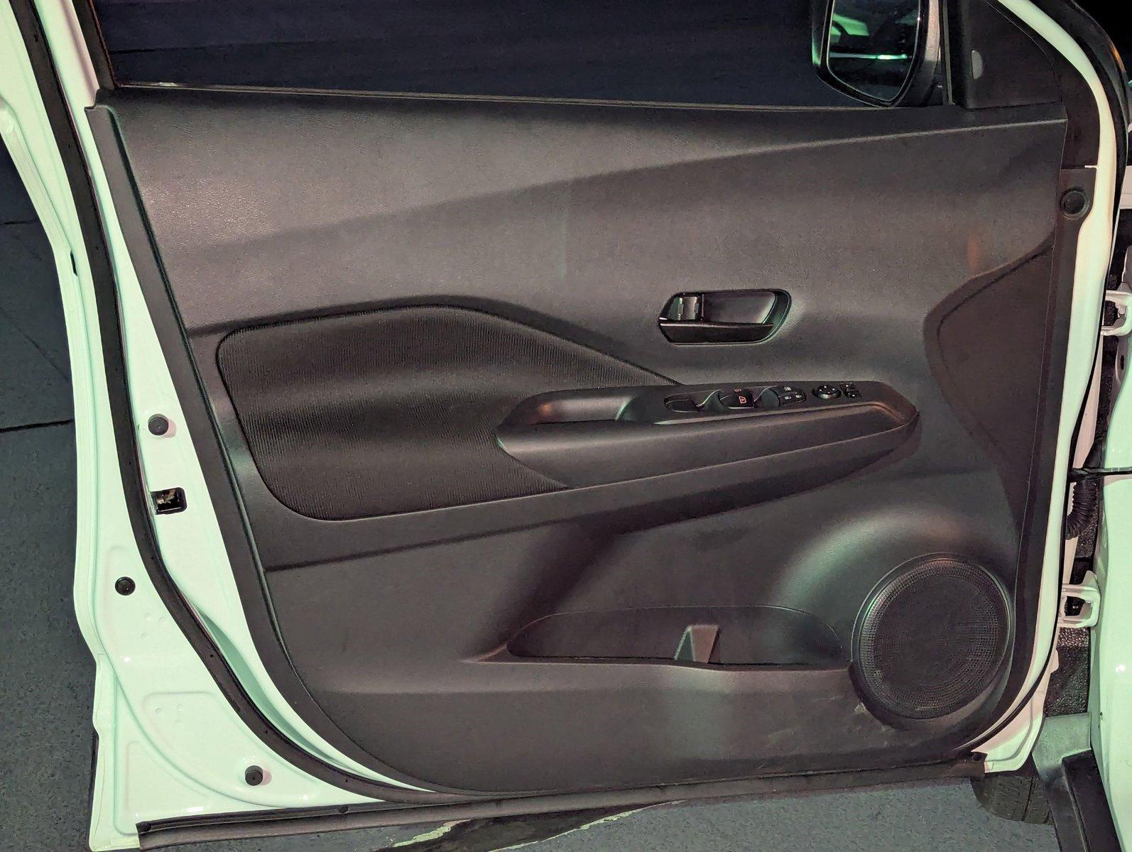 2023 Nissan Kicks Vehicle Photo in Miami, FL 33135