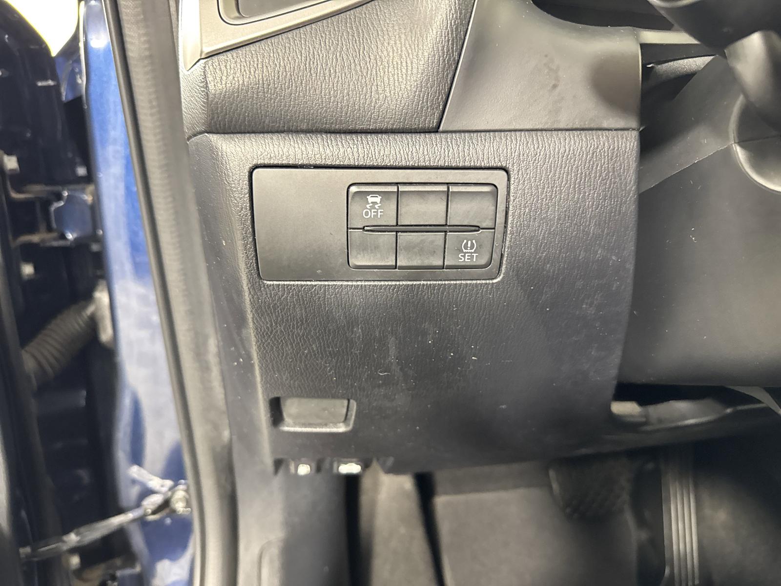 2018 Mazda Mazda3 5-Door Vehicle Photo in Georgetown, TX 78626