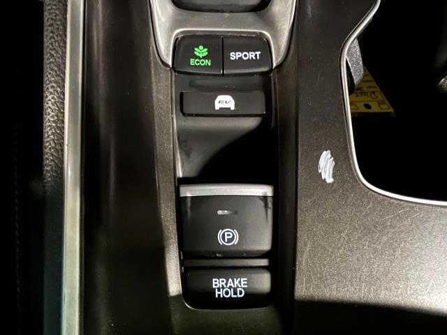 2022 Honda Accord Hybrid Vehicle Photo in Roslyn, NY 11576