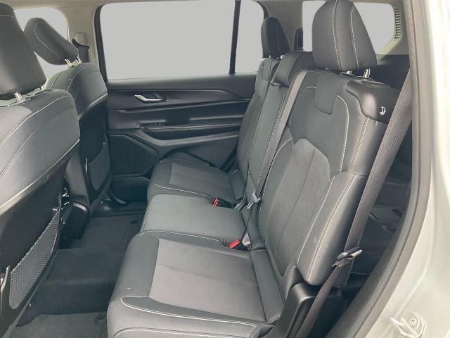 2023 Jeep Grand Cherokee L Vehicle Photo in Kaukauna, WI 54130
