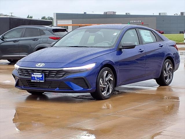 2025 Hyundai ELANTRA Vehicle Photo in Peoria, IL 61615