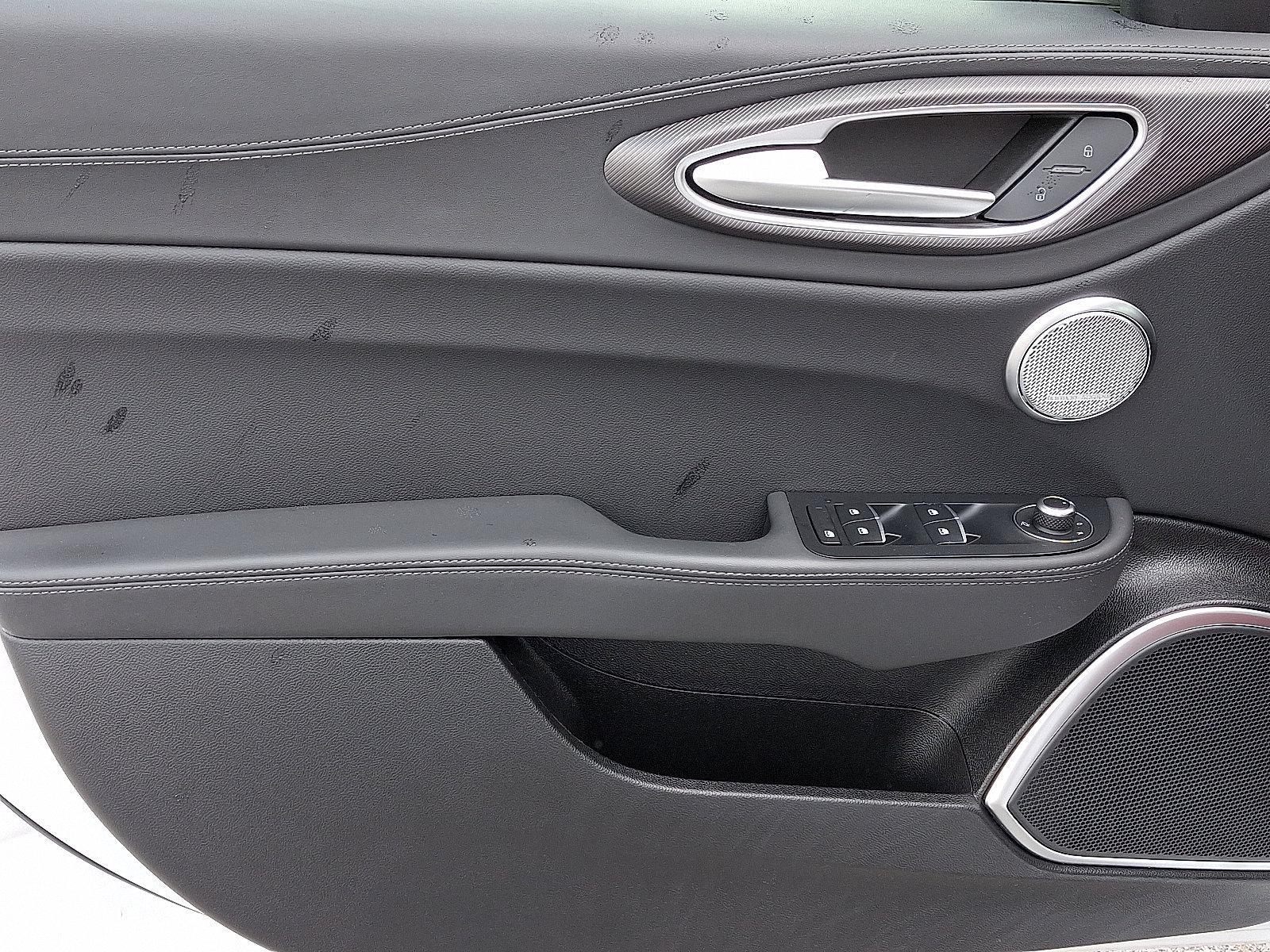 2022 Alfa Romeo Giulia Vehicle Photo in Mechanicsburg, PA 17050