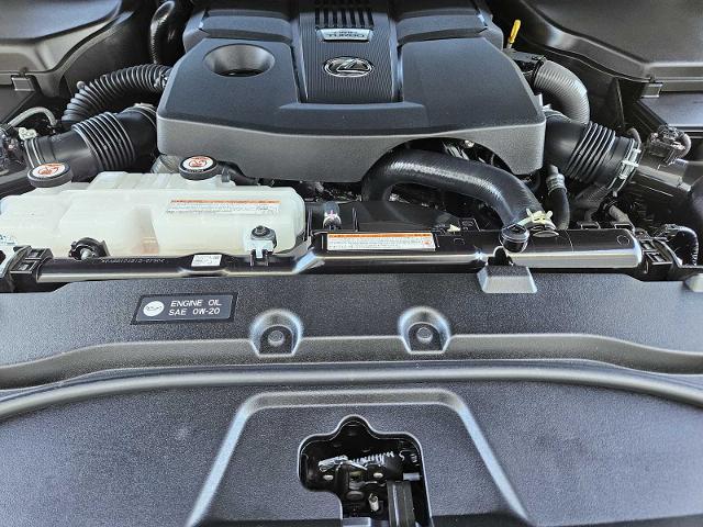 2024 Lexus GX 550 Vehicle Photo in FORT WORTH, TX 76132