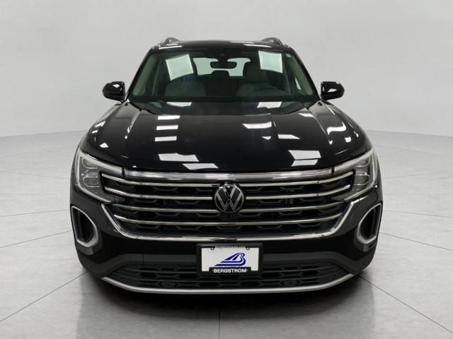2024 Volkswagen Atlas Vehicle Photo in Appleton, WI 54913