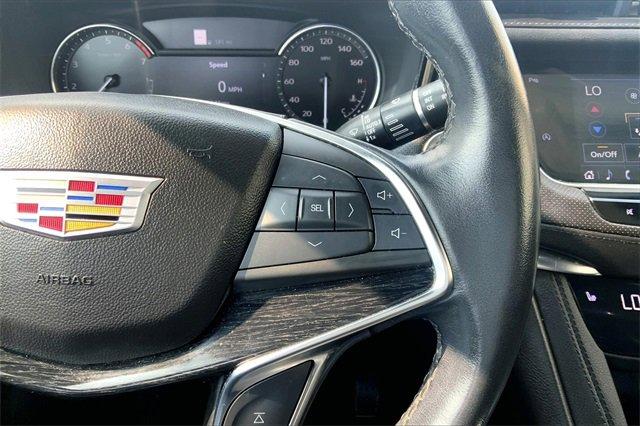 2022 Cadillac XT5 Vehicle Photo in TOPEKA, KS 66609-0000