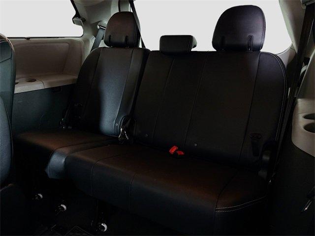 2018 Toyota Sienna Vehicle Photo in PUYALLUP, WA 98371-4149