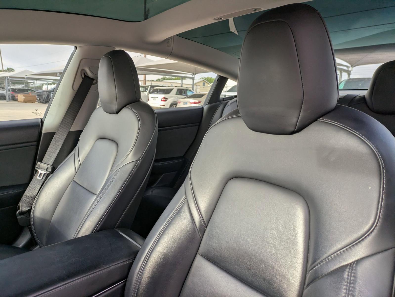 2018 Tesla Model 3 Vehicle Photo in SELMA, TX 78154-1460