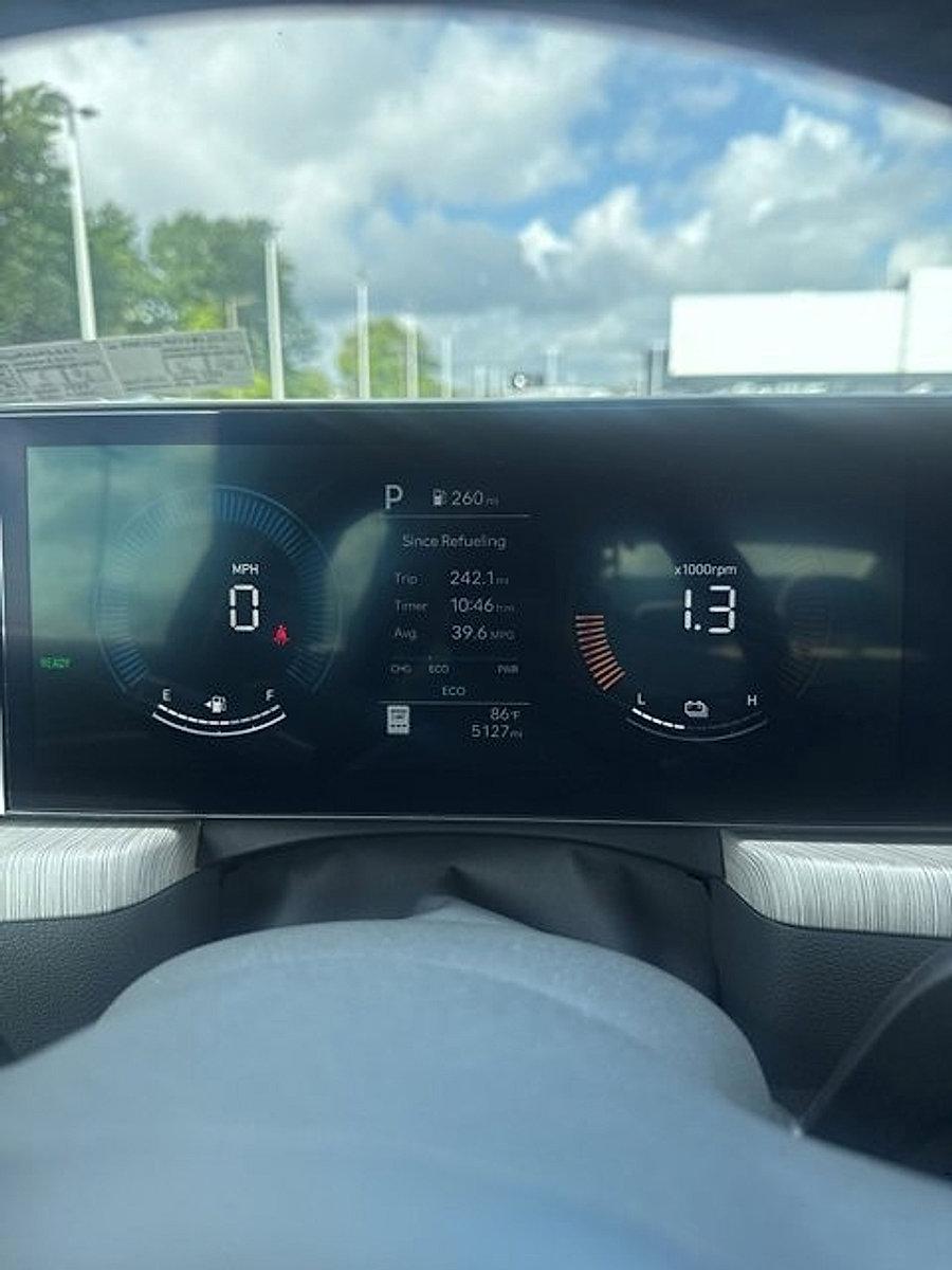 2024 Hyundai SONATA Hybrid Vehicle Photo in Harrisburg, PA 17111