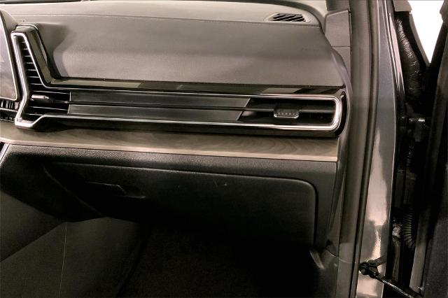 2023 Kia Sportage Vehicle Photo in Lees Summit, MO 64086