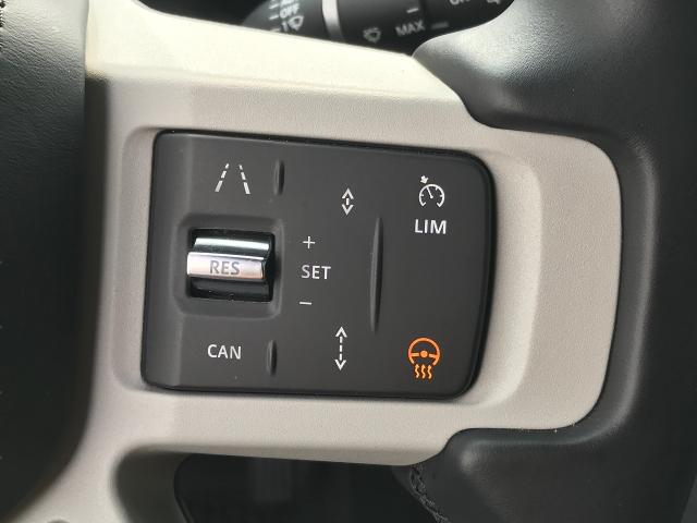 2024 Land Rover Defender Vehicle Photo in GREEN BAY, WI 54303-3330