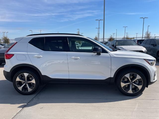 2025 Volvo XC40 Vehicle Photo in Grapevine, TX 76051