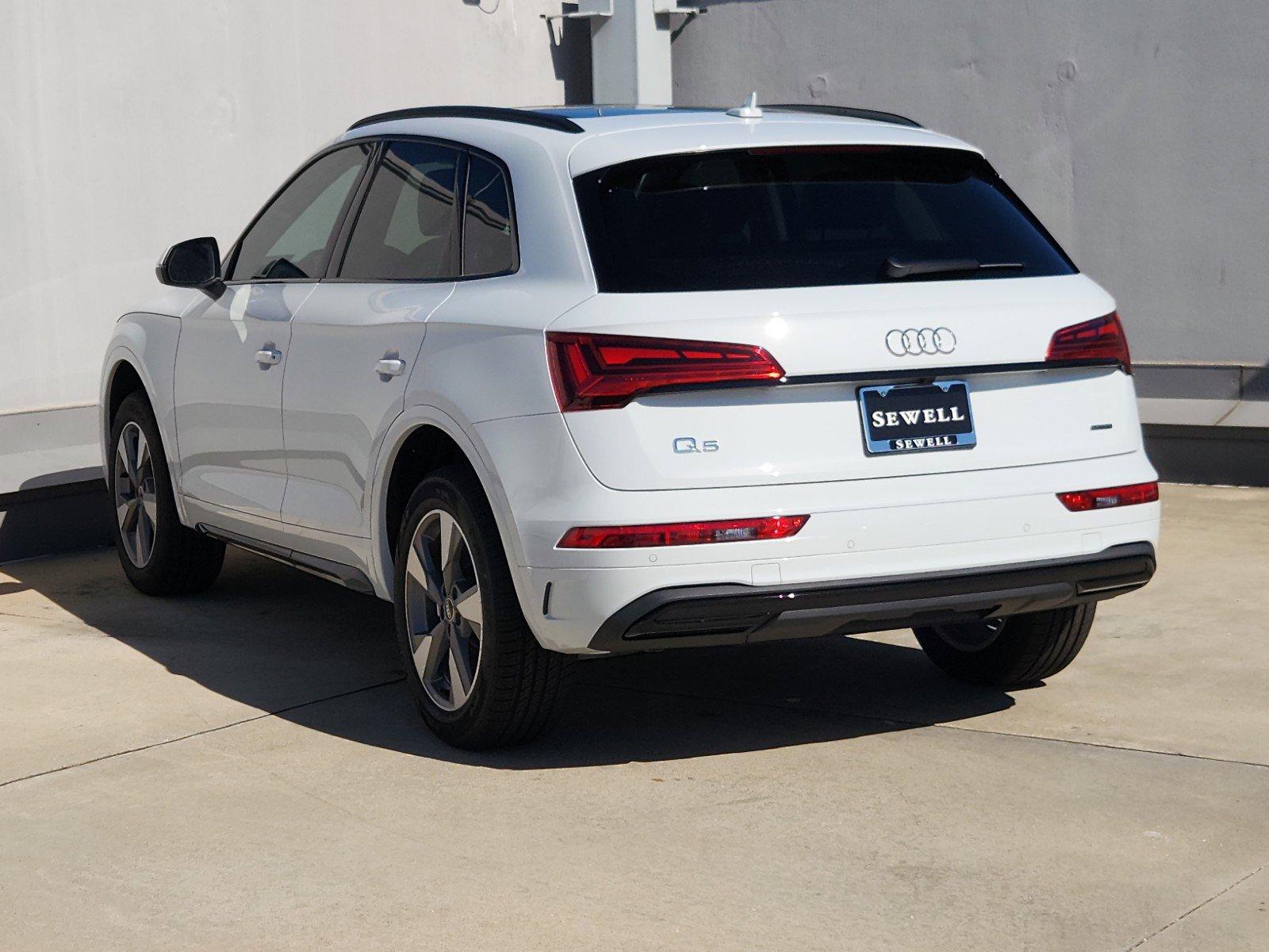 2025 Audi Q5 Vehicle Photo in SUGAR LAND, TX 77478