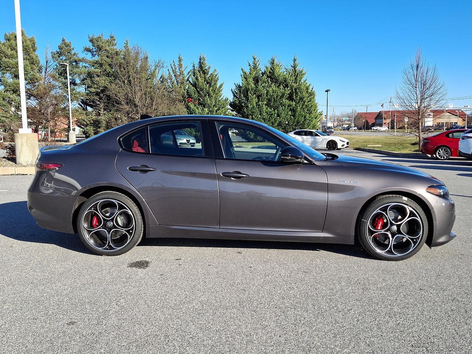2025 Alfa Romeo Giulia Vehicle Photo in Mechanicsburg, PA 17050
