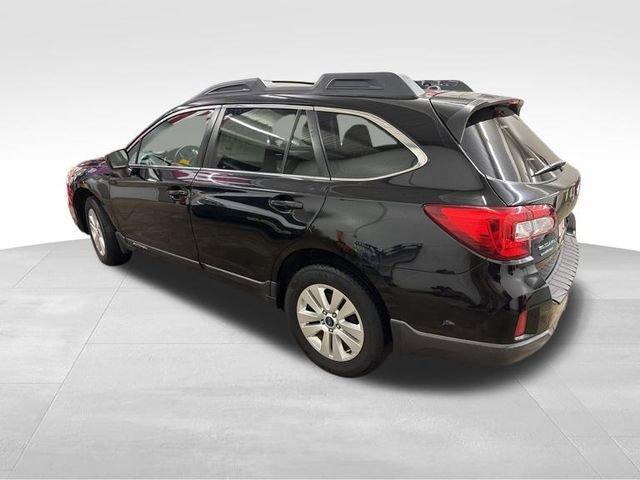 2015 Subaru Outback Vehicle Photo in MEDINA, OH 44256-9631