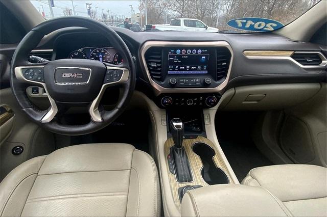 2017 GMC Acadia Vehicle Photo in KANSAS CITY, MO 64114-4545