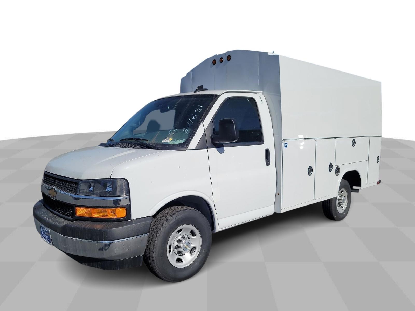 2024 Chevrolet Express Commercial Cutaway Vehicle Photo in LA MESA, CA 91942-8211