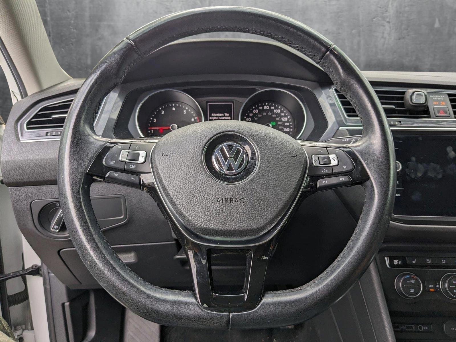 2018 Volkswagen Tiguan Vehicle Photo in Tampa, FL 33614