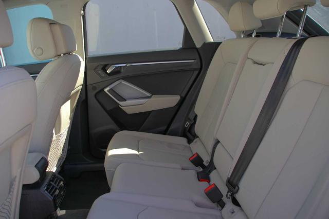 2022 Audi Q3 Vehicle Photo in SUGAR LAND, TX 77478