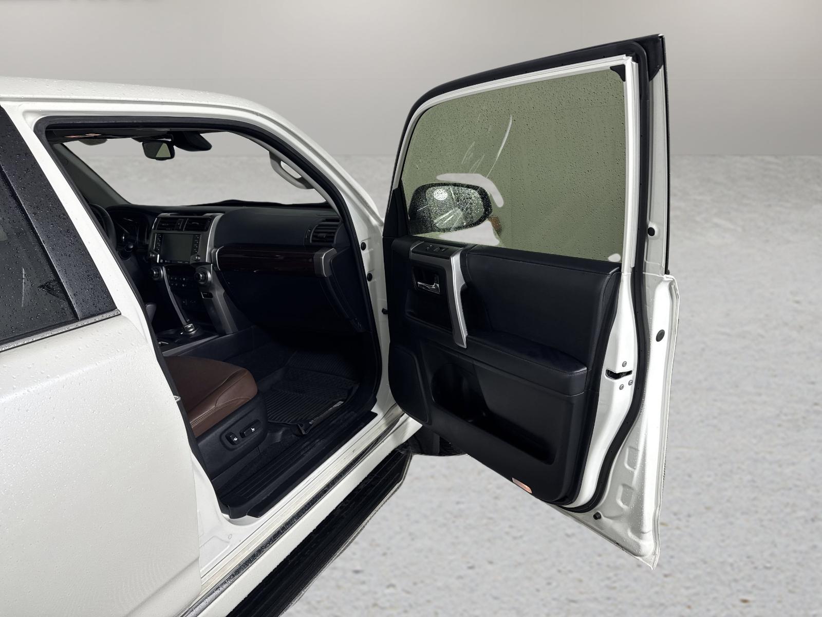 2020 Toyota 4Runner Vehicle Photo in GEORGETOWN, TX 78626-7508
