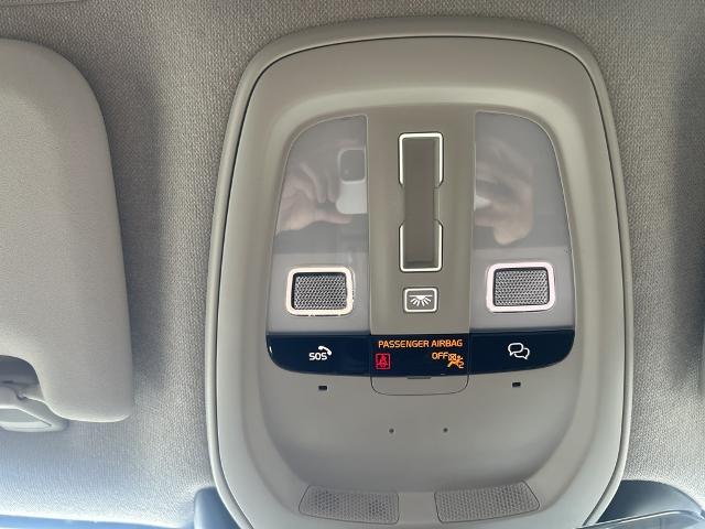 2025 Volvo XC40 Vehicle Photo in Grapevine, TX 76051
