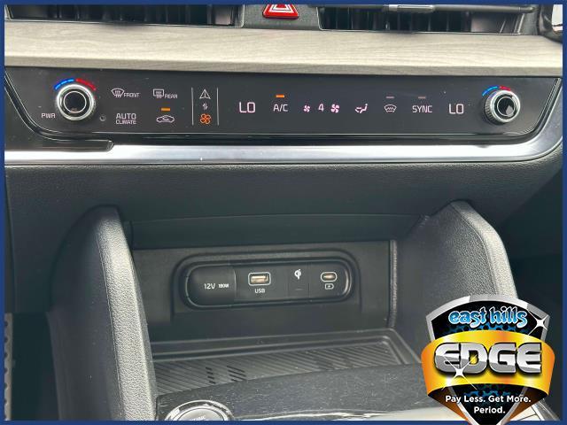 2023 Kia Sportage Vehicle Photo in Roslyn, NY 11576