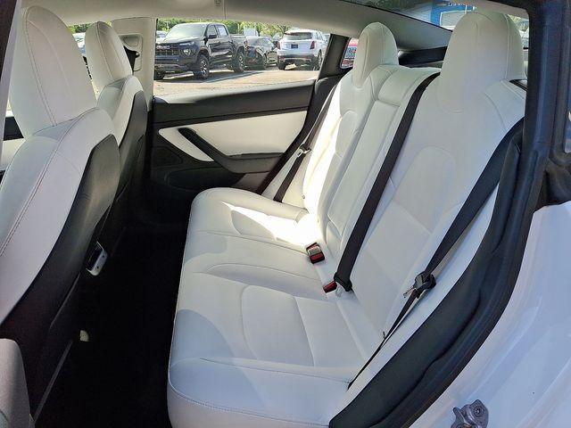 2018 Tesla Model 3 Vehicle Photo in DANBURY, CT 06810-5034