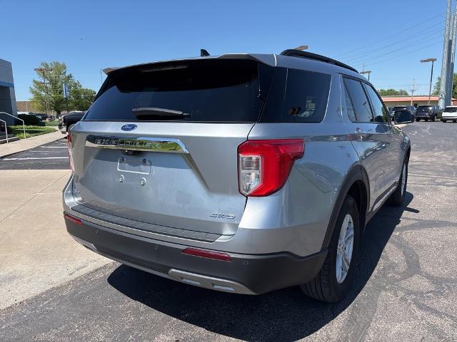 2024 Ford Explorer Vehicle Photo in MANHATTAN, KS 66502-5036