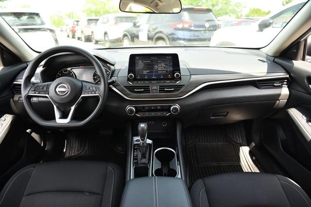 2024 Nissan Altima Vehicle Photo in Ballwin, MO 63011