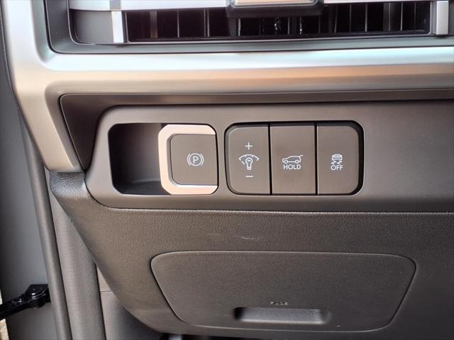 2025 Hyundai SANTA FE Hybrid Vehicle Photo in Peoria, IL 61615