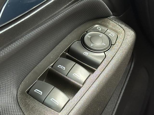 2023 Chevrolet Equinox Vehicle Photo in MIDDLETON, WI 53562-1492