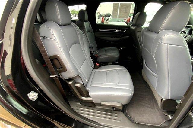 2022 Buick Enclave Vehicle Photo in TOPEKA, KS 66609-0000