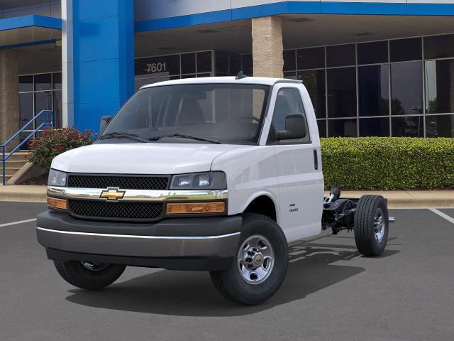 2025 Chevrolet Express Cutaway 3500 Vehicle Photo in GEORGETOWN, TX 78626-7508