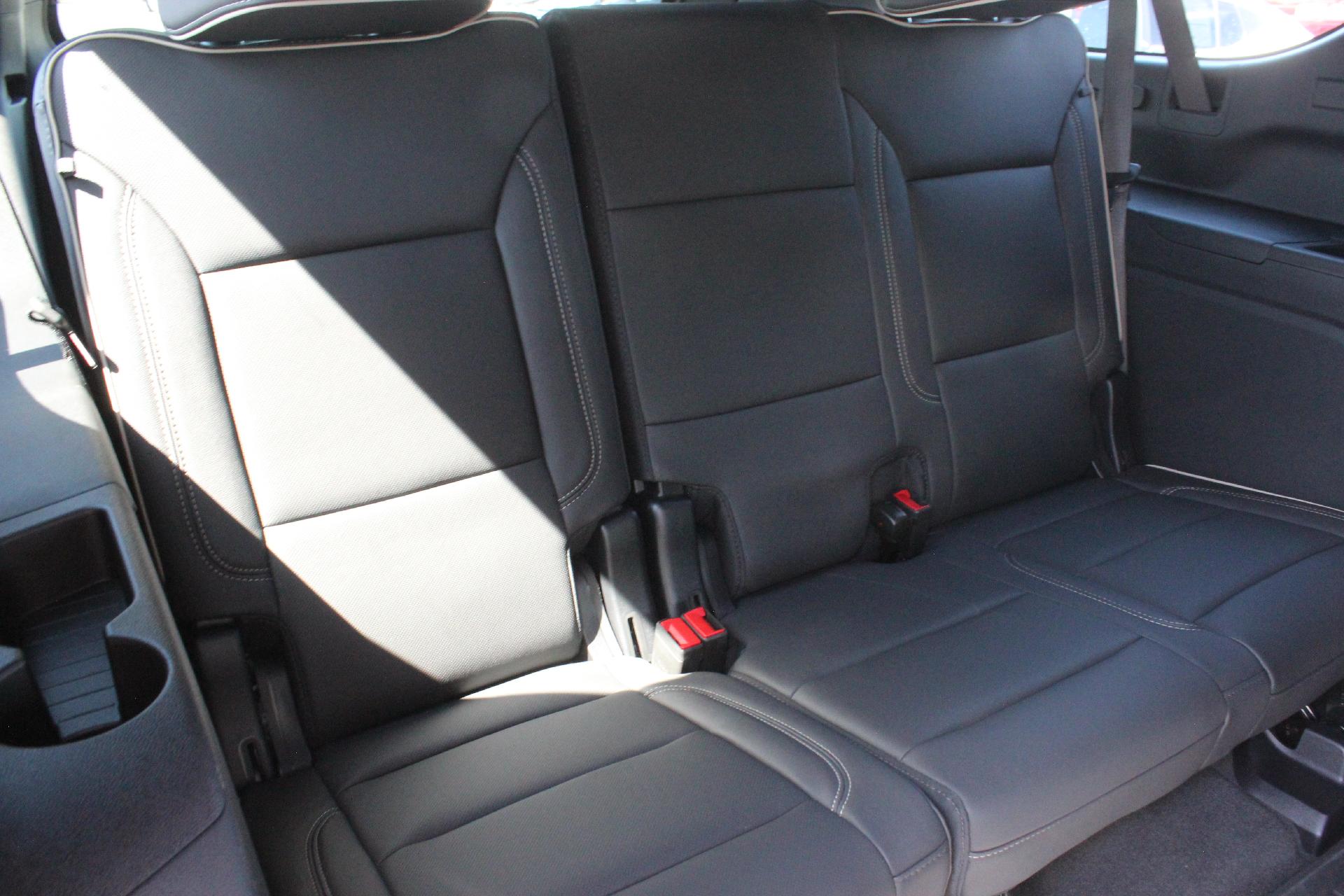 2025 GMC Yukon XL Vehicle Photo in AURORA, CO 80012-4011