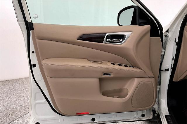2016 Nissan Pathfinder Vehicle Photo in Grapevine, TX 76051