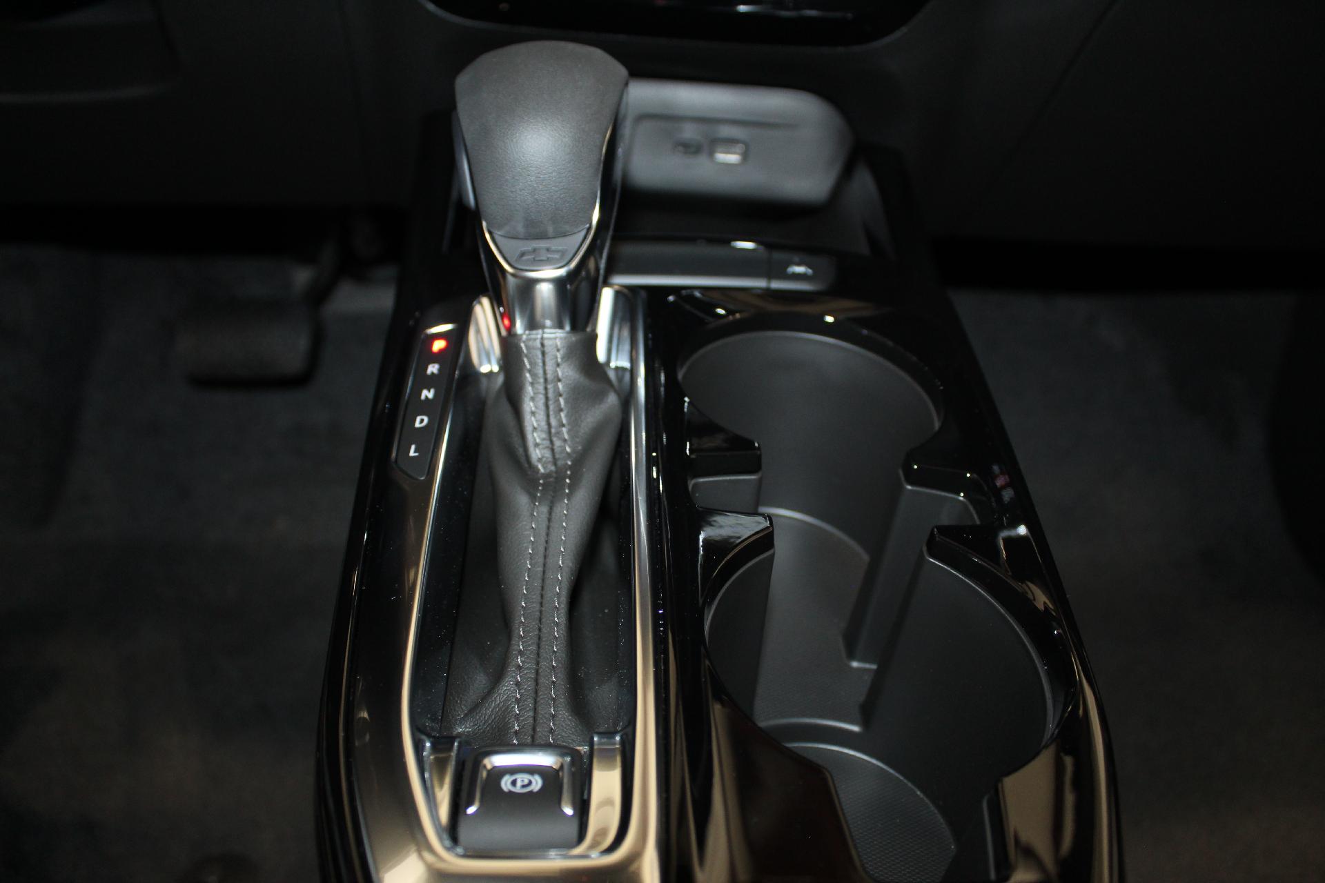 2025 Chevrolet Trax Vehicle Photo in NORTHAMPTON, MA 01060-1120