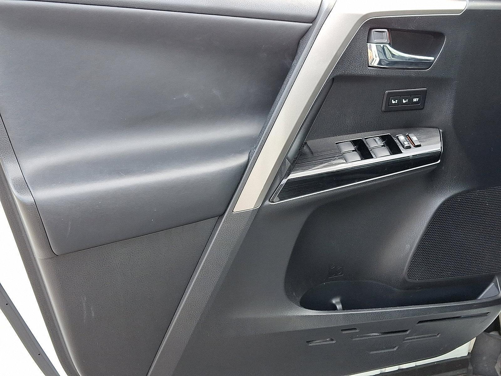 2017 Toyota RAV4 Vehicle Photo in Mechanicsburg, PA 17050-2306