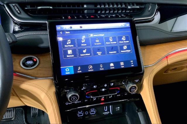 2024 Jeep Grand Cherokee L Vehicle Photo in Kansas City, MO 64114