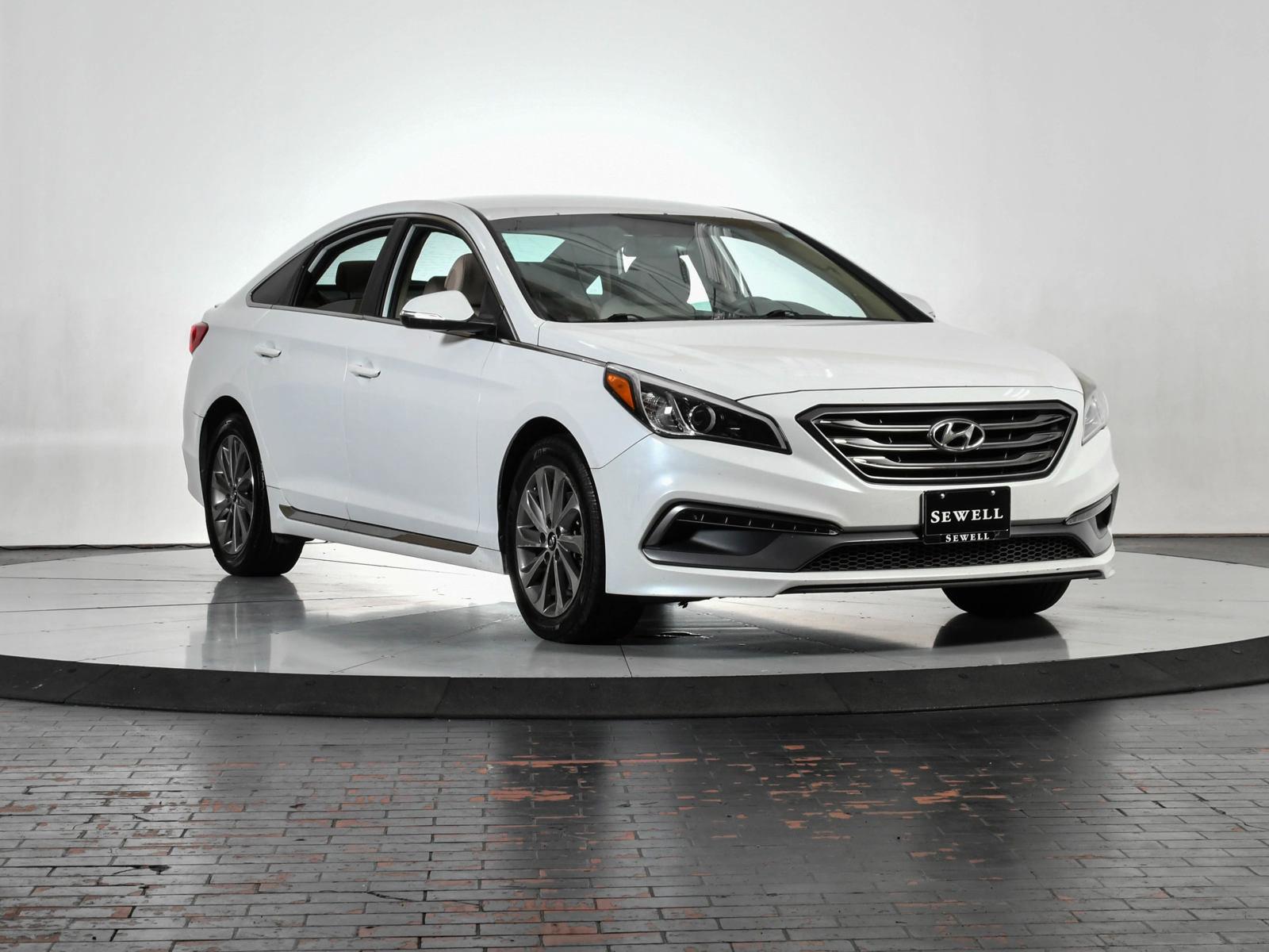 2016 Hyundai SONATA Vehicle Photo in DALLAS, TX 75235