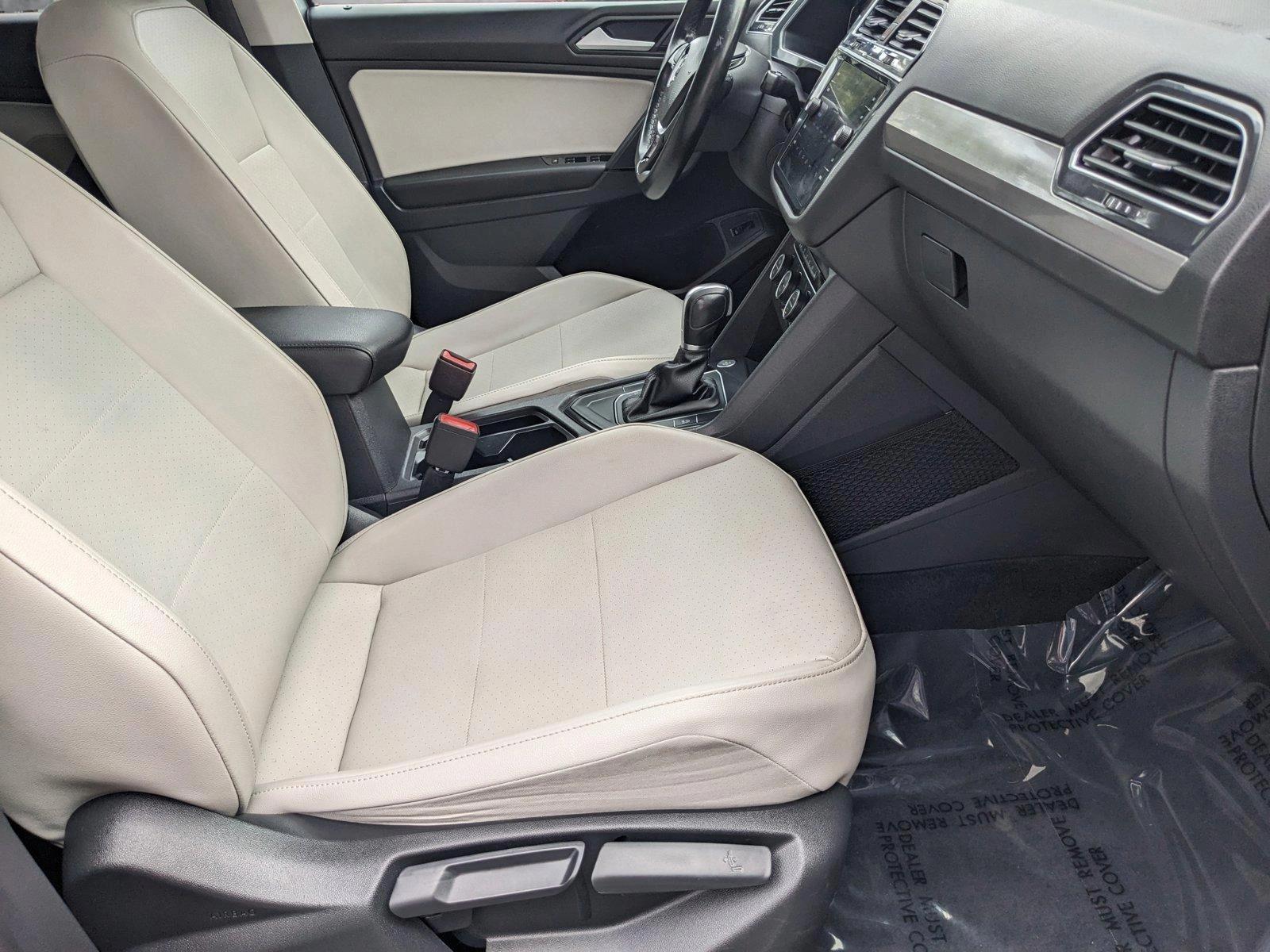 2019 Volkswagen Tiguan Vehicle Photo in GREENACRES, FL 33463-3207