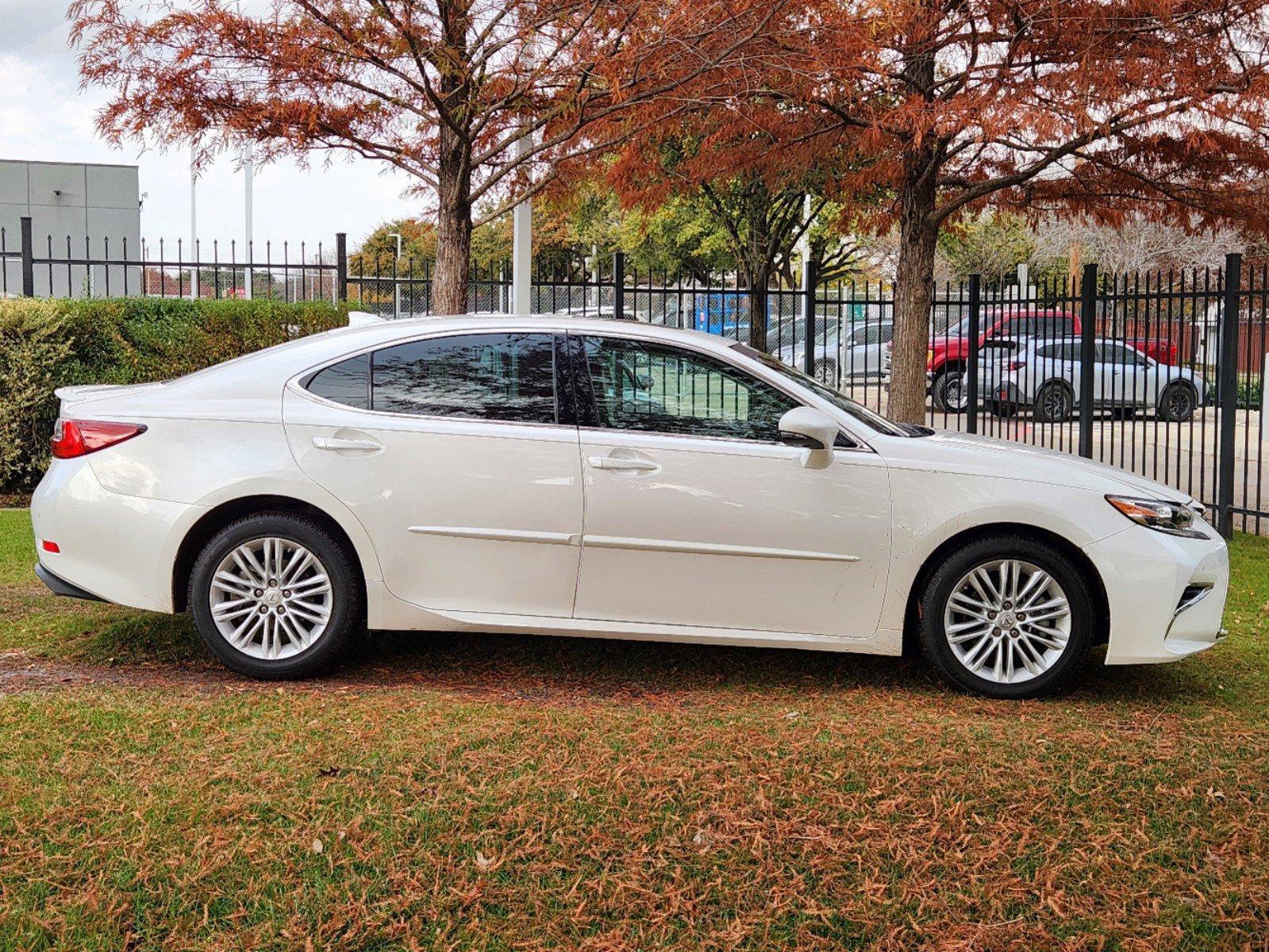 2017 Lexus ES 350 Vehicle Photo in FORT WORTH, TX 76132