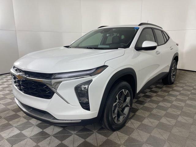 2025 Chevrolet Trax Vehicle Photo in PHOENIX, AZ 85014-3381
