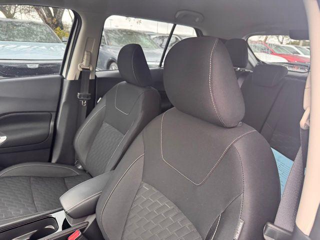 2024 Nissan Kicks Vehicle Photo in DELRAY BEACH, FL 33483-3294