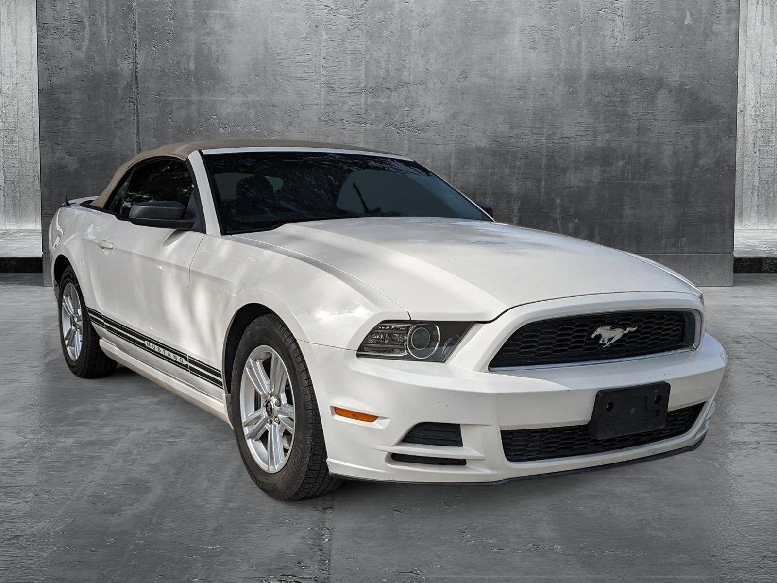 2013 Ford Mustang Vehicle Photo in Jacksonville, FL 32256