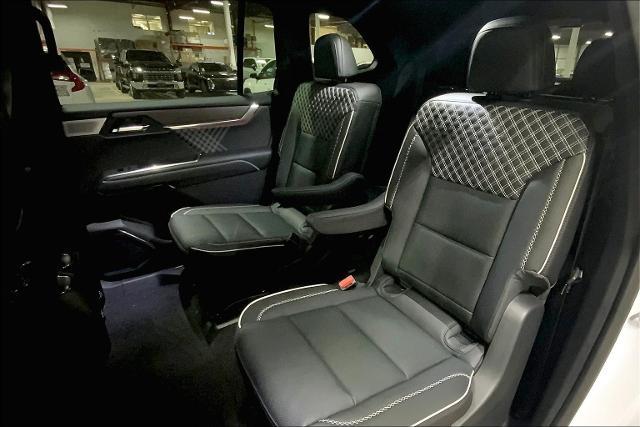 2025 GMC Acadia Vehicle Photo in KANSAS CITY, MO 64114-4545