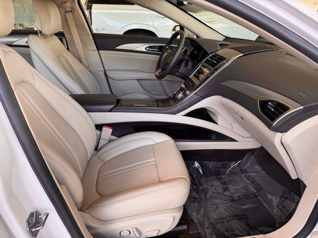 2017 Lincoln MKZ Vehicle Photo in DELRAY BEACH, FL 33483-3294