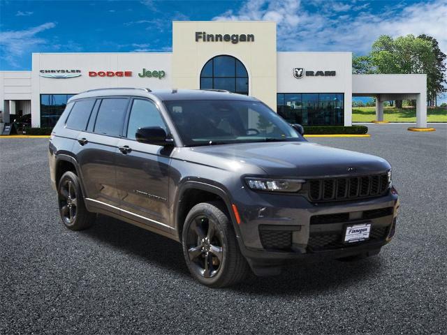 2024 Jeep Grand Cherokee L Vehicle Photo in ROSENBERG, TX 77471