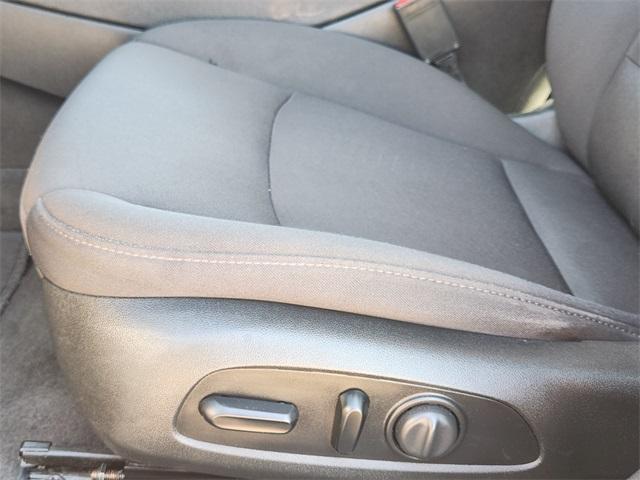 2020 Chevrolet Malibu Vehicle Photo in GAINESVILLE, TX 76240-2013